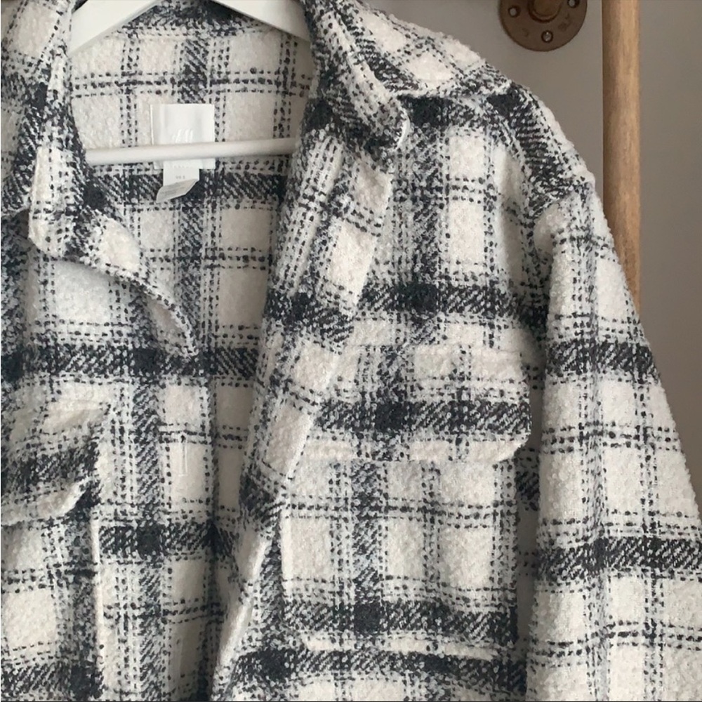 Oversized Shacket - Picture 4 of 5